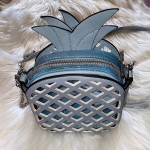 Steve Madden Purse (READ)